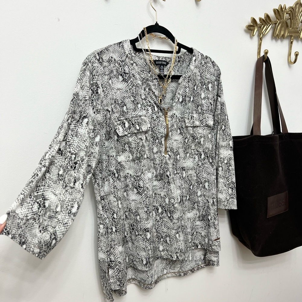 Ellen Tracy Black and White Blouse